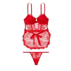 Victoria's Secret Bombshell Very Sexy Red Lace Padded Apron and Thong - M